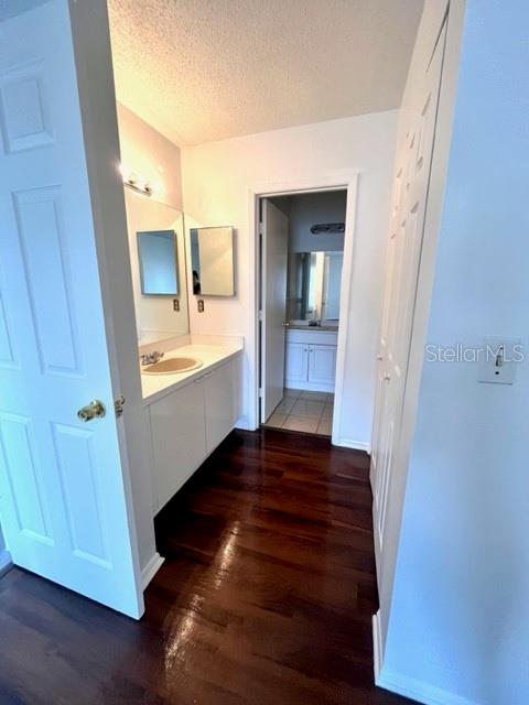 Image 17 of 31 For 5625 Blue Shadows Court 67-4