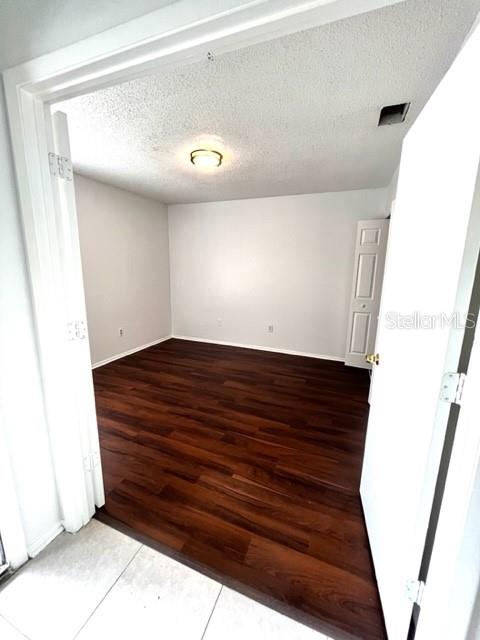 Image 20 of 31 For 5625 Blue Shadows Court 67-4