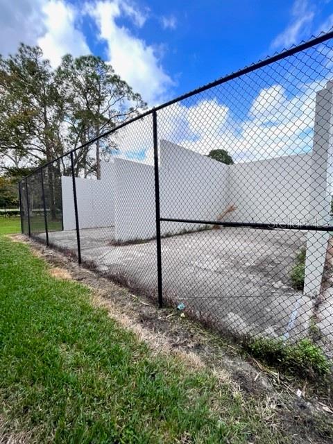 Image 28 of 31 For 5625 Blue Shadows Court 67-4