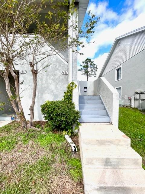 Image 8 of 31 For 5625 Blue Shadows Court 67-4