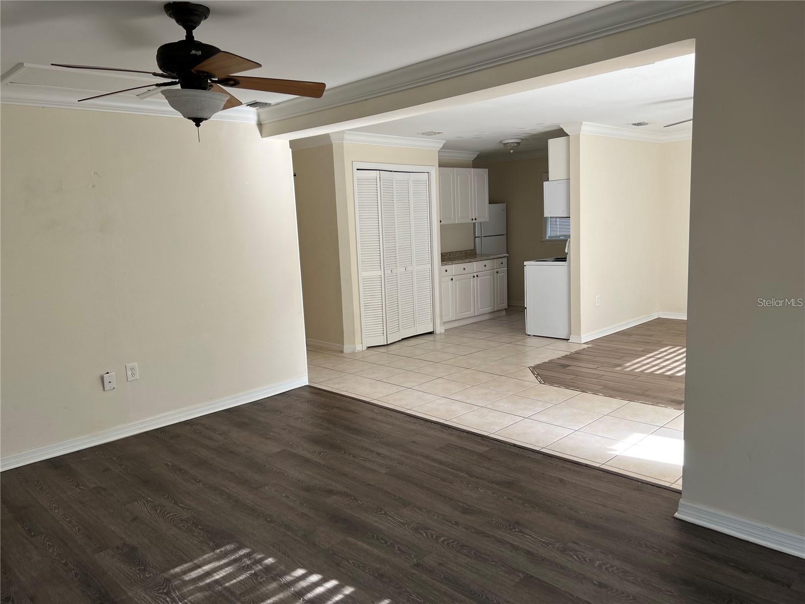 Image 8 of 11 For 1624 Delaware Avenue