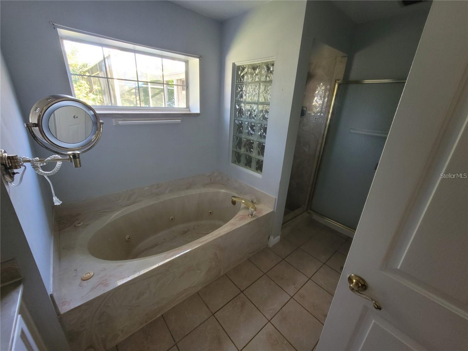 Image 23 of 50 For 1785 Grove Court