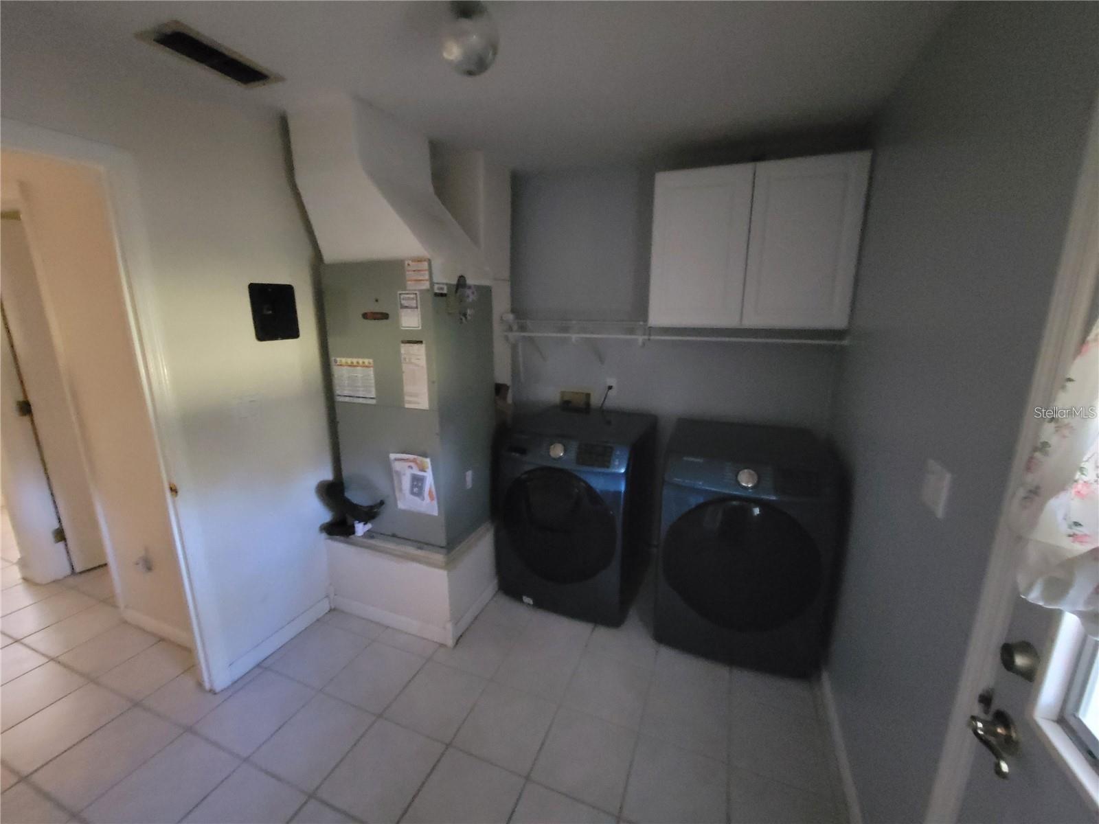 Image 32 of 50 For 1785 Grove Court