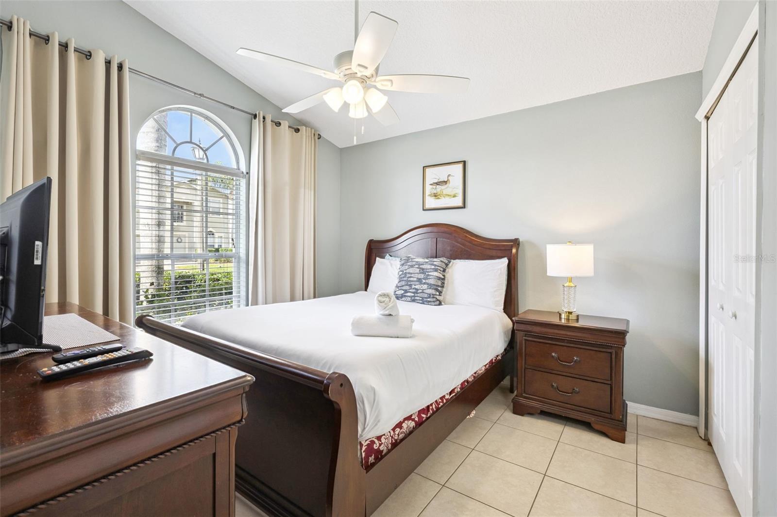 Image 13 of 40 For 746 Kildrummy Drive