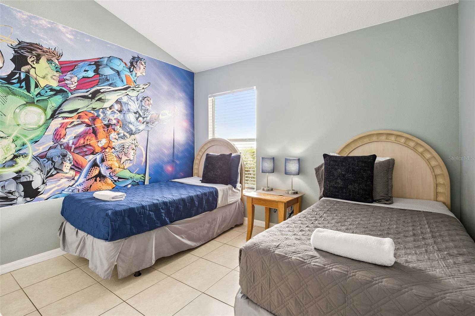 Image 18 of 40 For 746 Kildrummy Drive