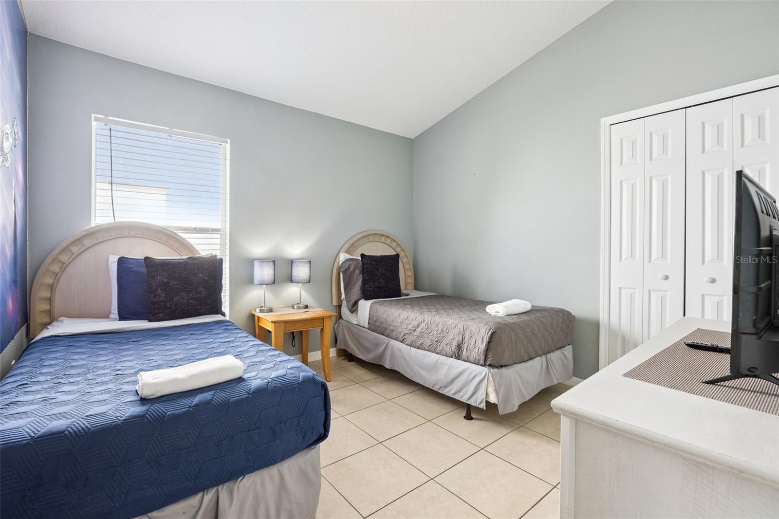 Image 19 of 40 For 746 Kildrummy Drive