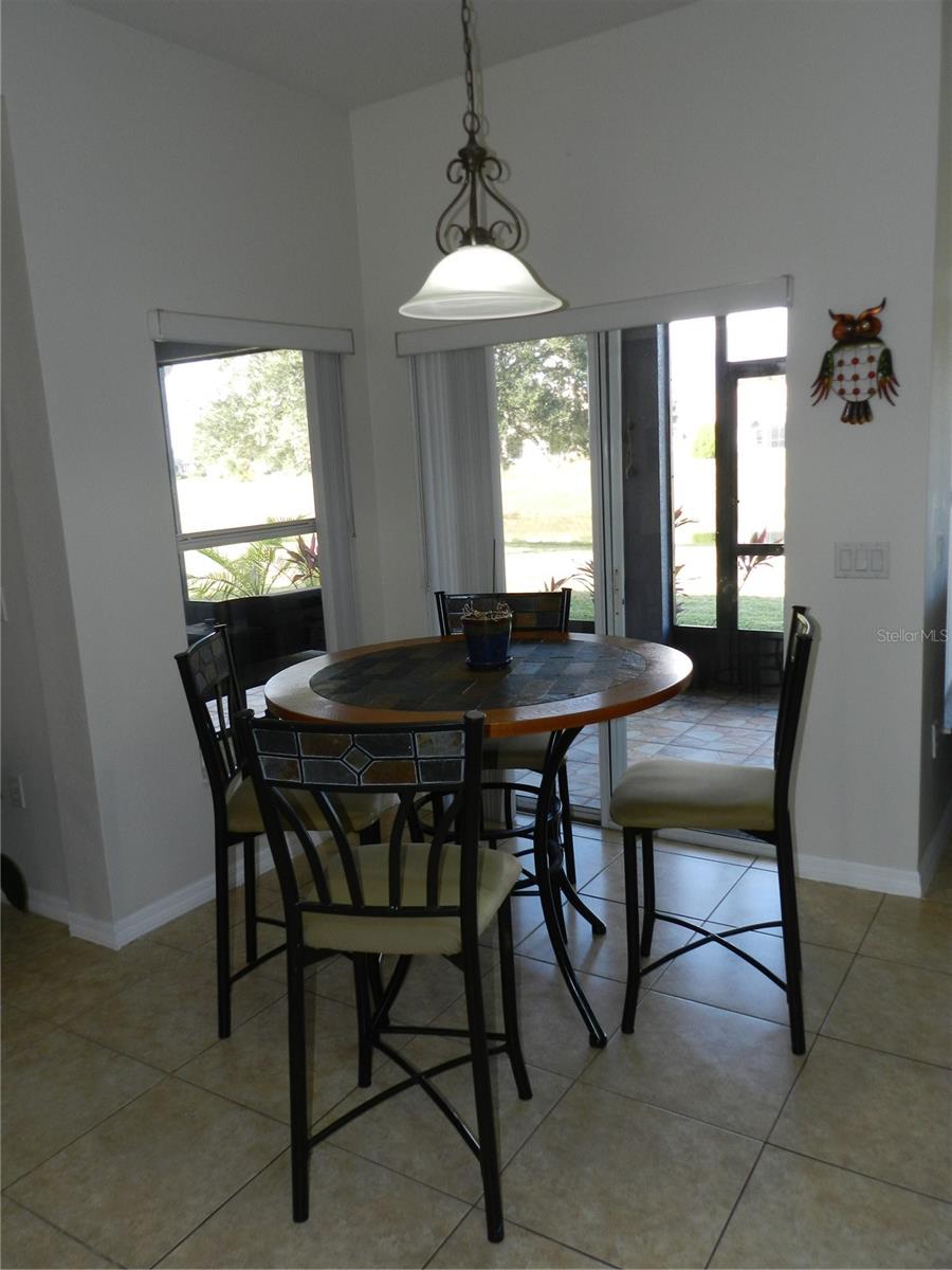 Image 19 of 55 For 2641 Meadow View Court