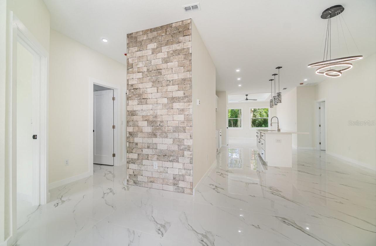 Image 2 of 23 For 1215 Crawford Avenue