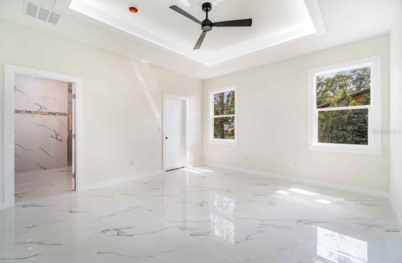 Image 8 of 23 For 1215 Crawford Avenue