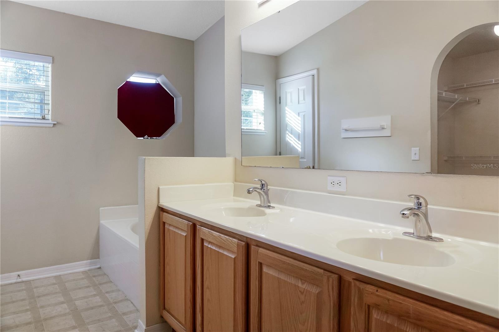 Image 9 of 10 For 311 Flint Street