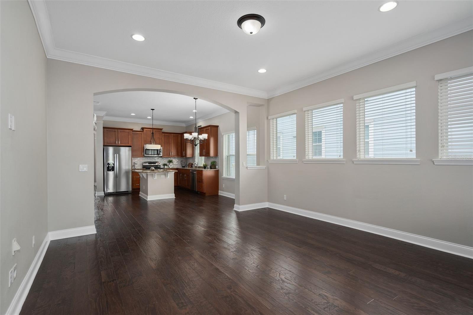 Image 21 of 88 For 8467 Laureate Boulevard