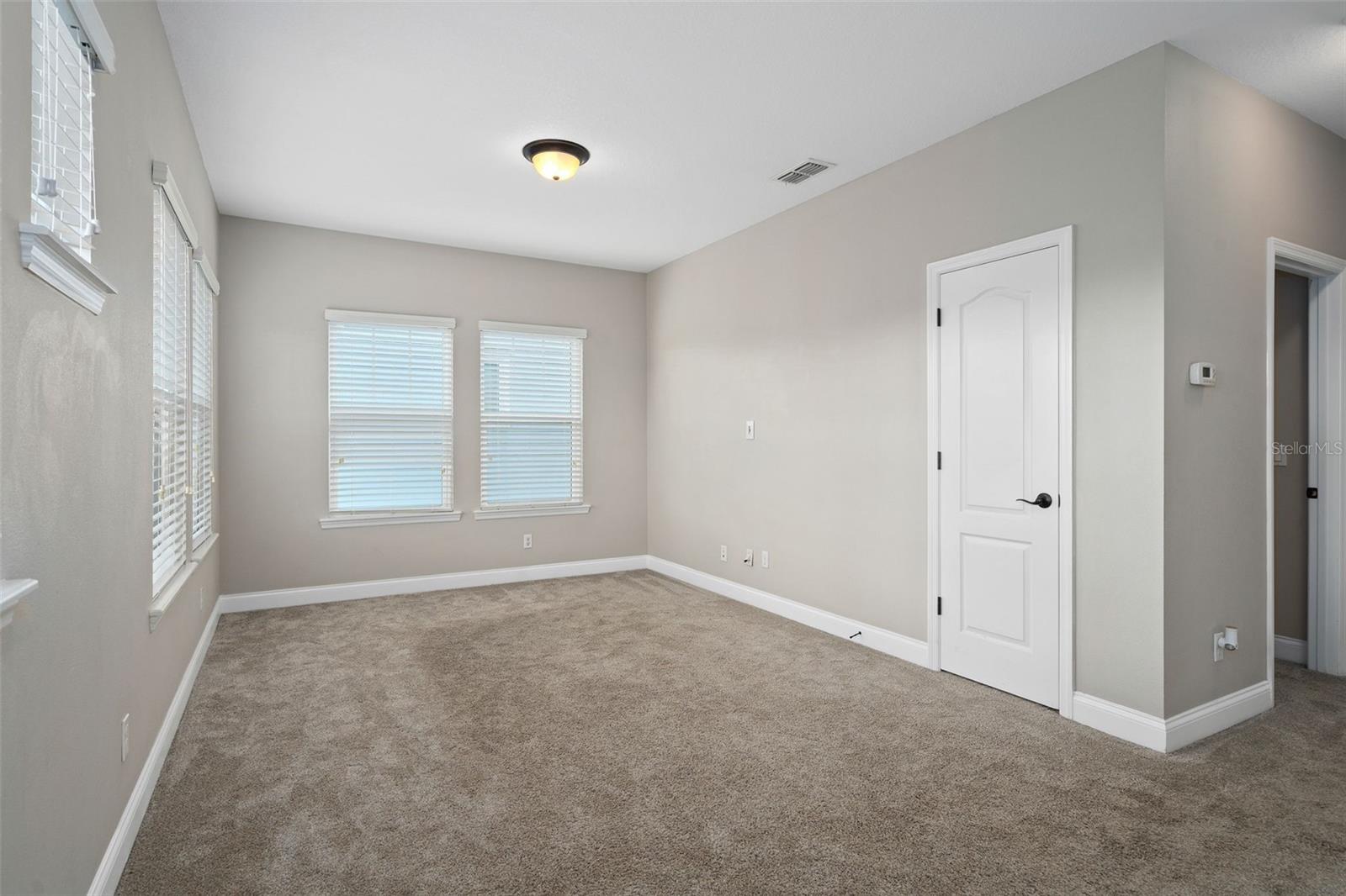 Image 32 of 88 For 8467 Laureate Boulevard