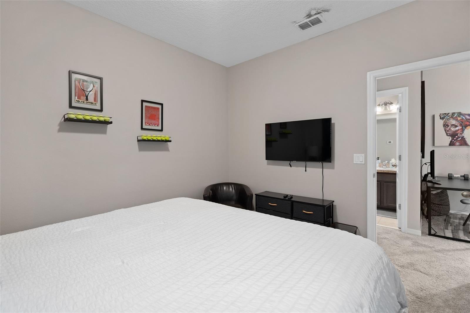 Image 51 of 88 For 8467 Laureate Boulevard