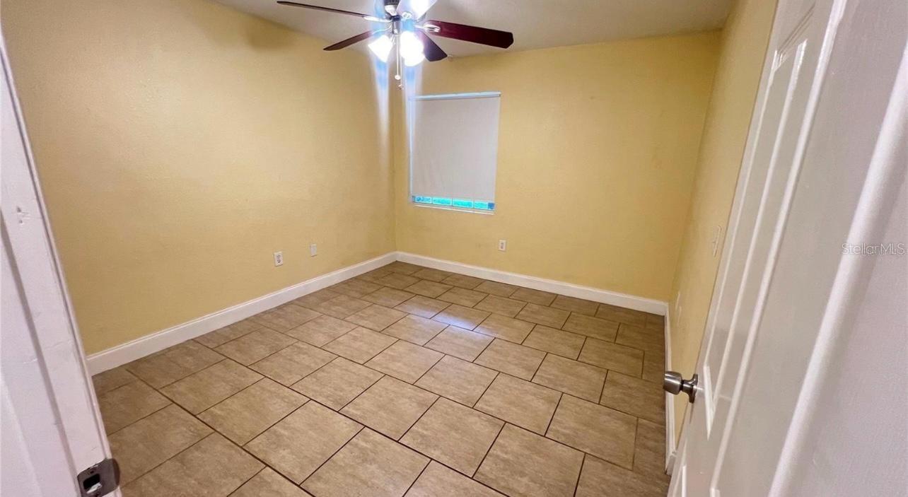 Image 11 of 18 For 13941 Fairway Island Dr Drive 713