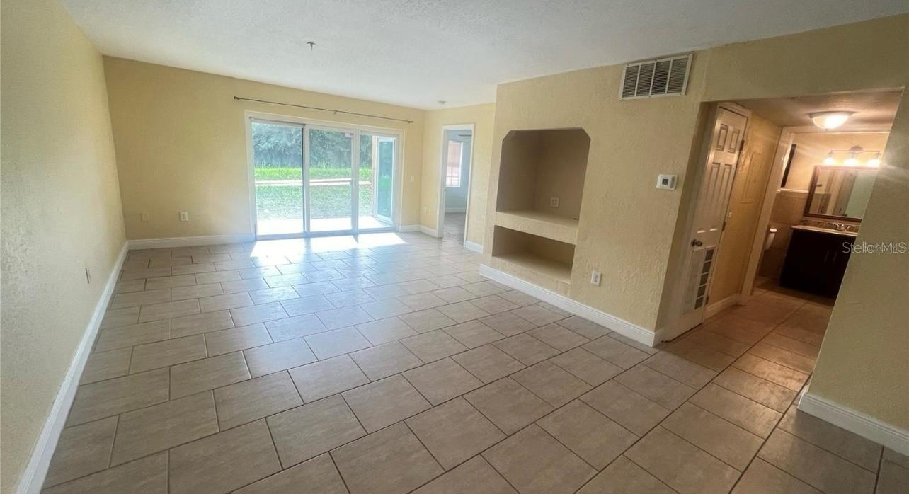 Image 6 of 18 For 13941 Fairway Island Dr Drive 713