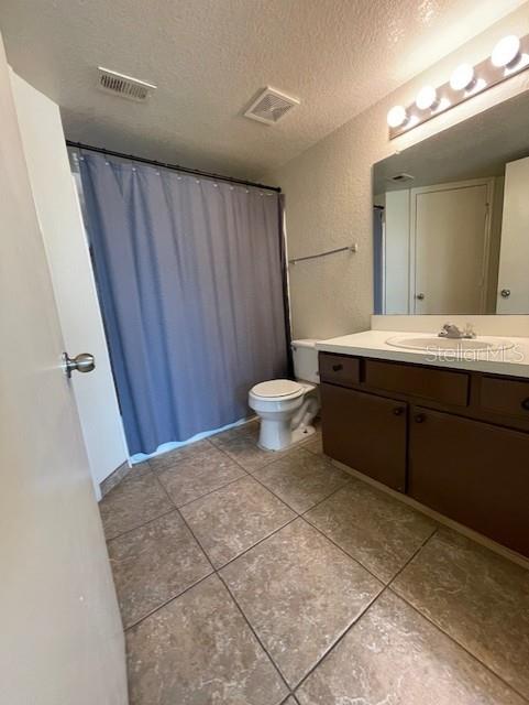 Image 20 of 37 For 2204 Key West Court 533