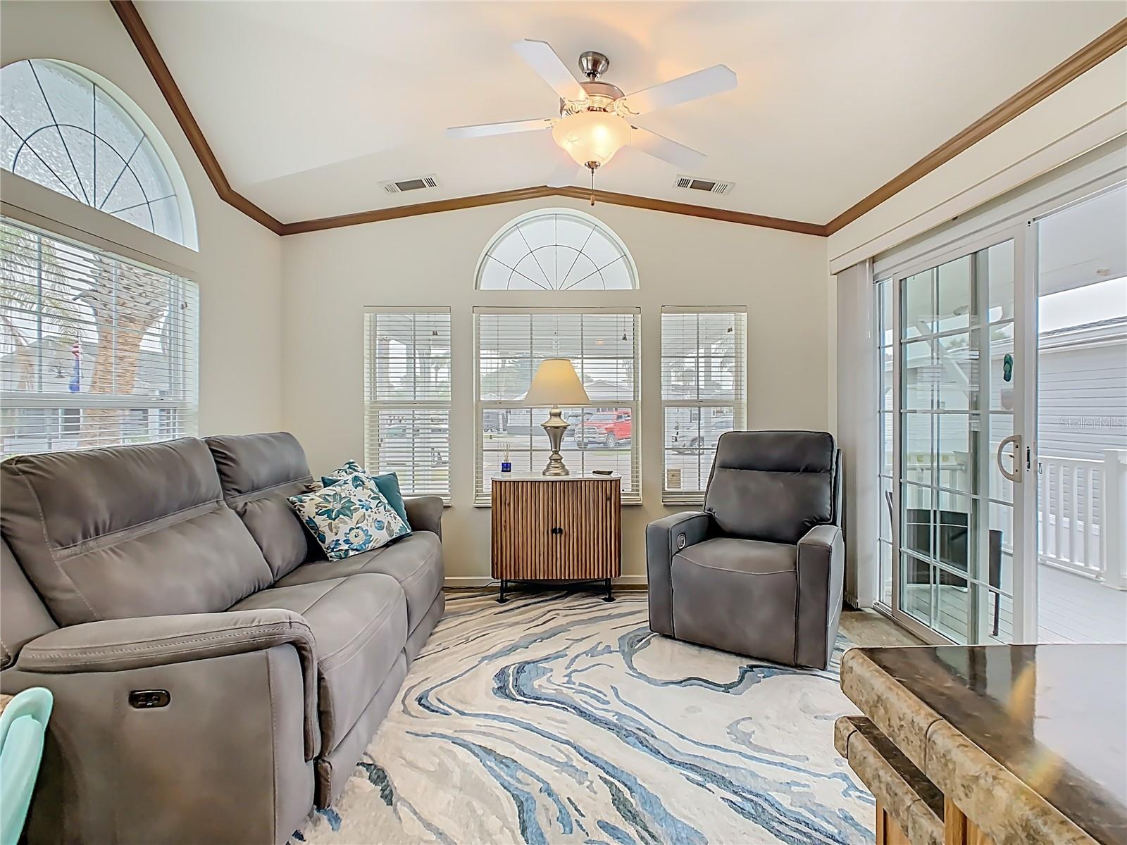 Image 14 of 35 For 9000 Us Hwy 192  324