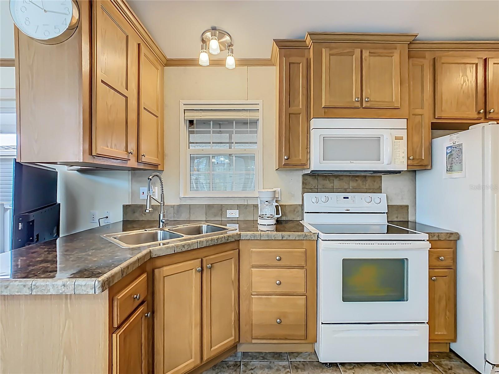 Image 18 of 35 For 9000 Us Hwy 192  324