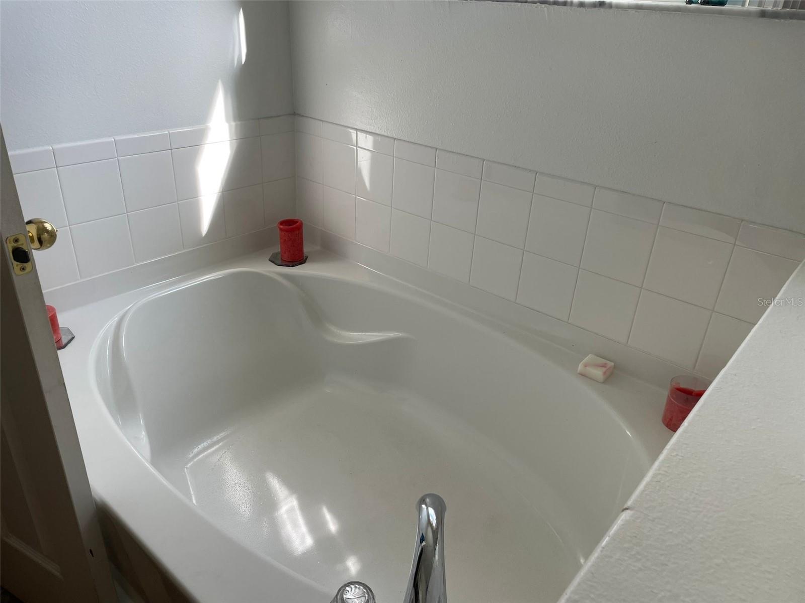 Image 11 of 24 For 13038 Oulton Cir