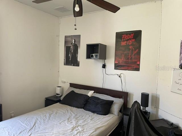 Image 12 of 24 For 13038 Oulton Cir