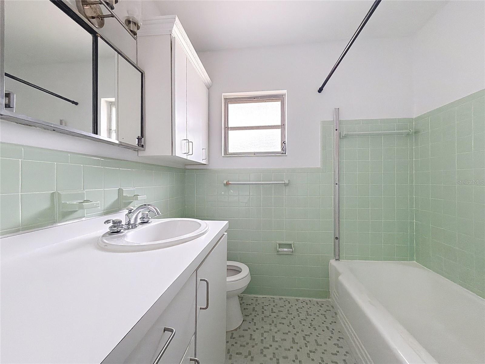 Image 15 of 27 For 114 Palm Street