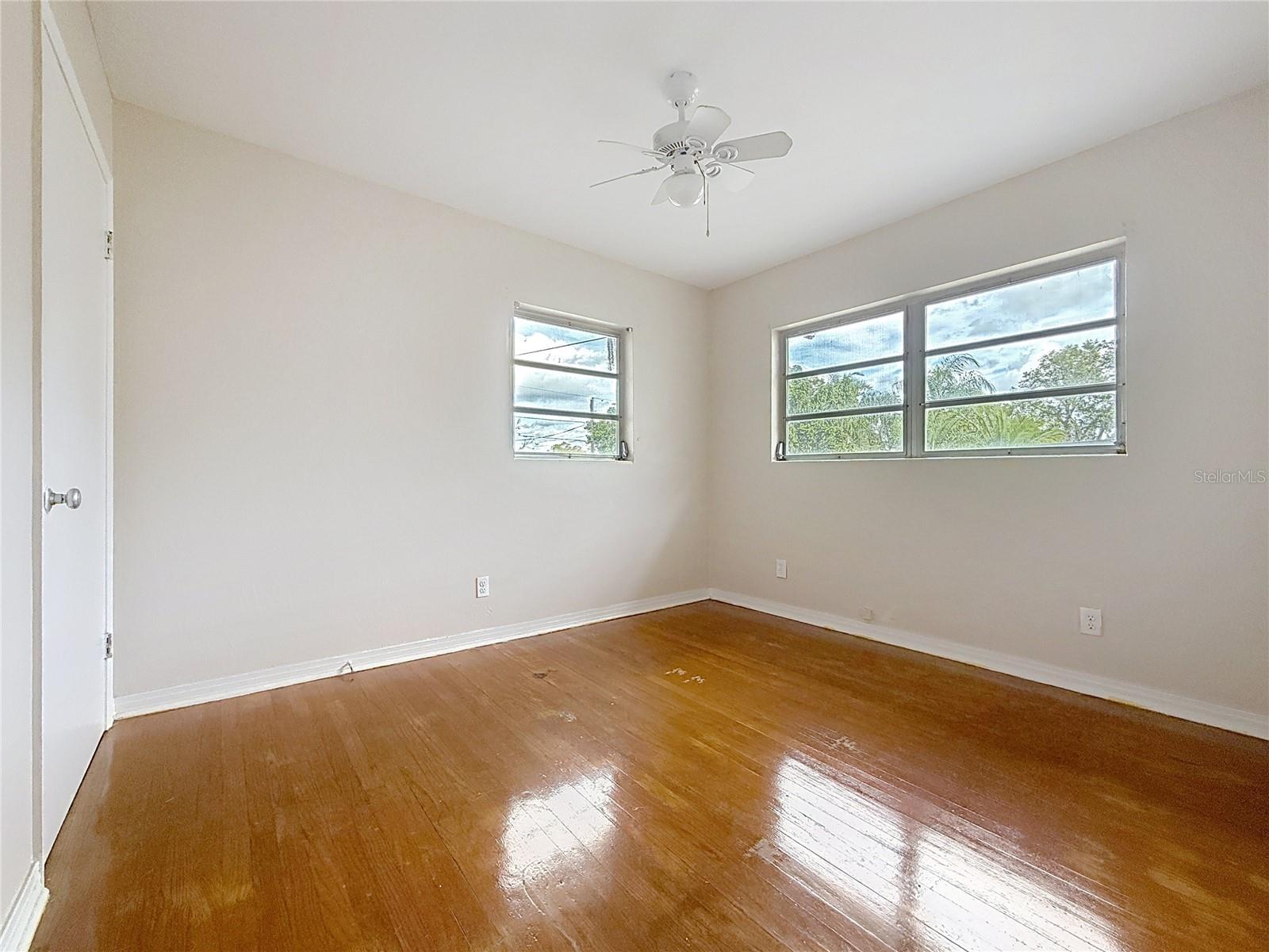 Image 17 of 27 For 114 Palm Street