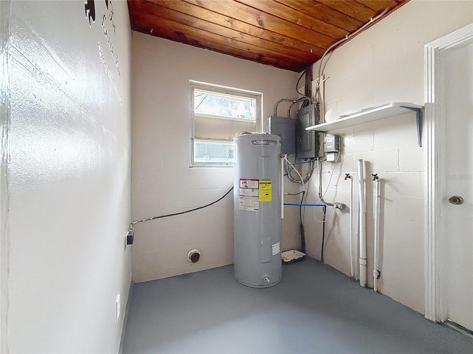 Image 20 of 27 For 114 Palm Street