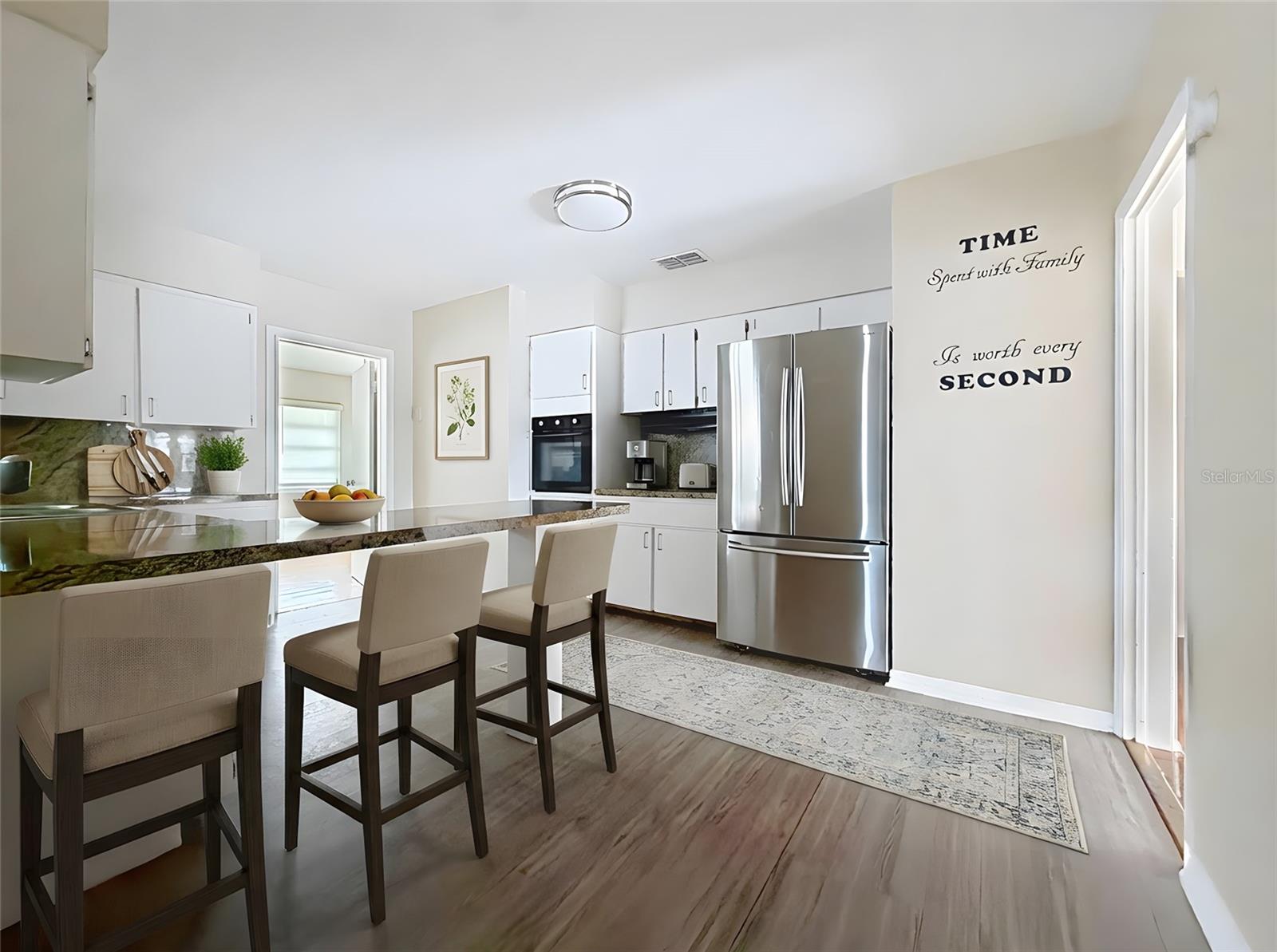 Image 7 of 27 For 114 Palm Street