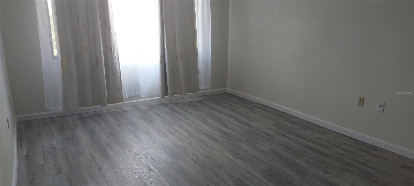 Image 8 of 12 For 1064 Lotus Parkway 934