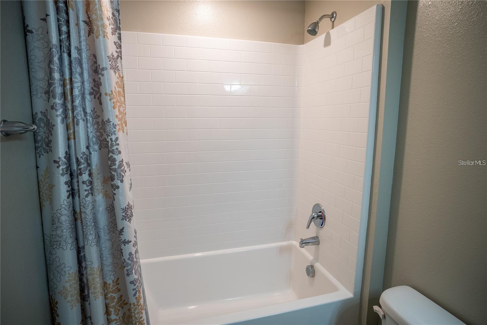 Image 23 of 30 For 131 Primrose Drive