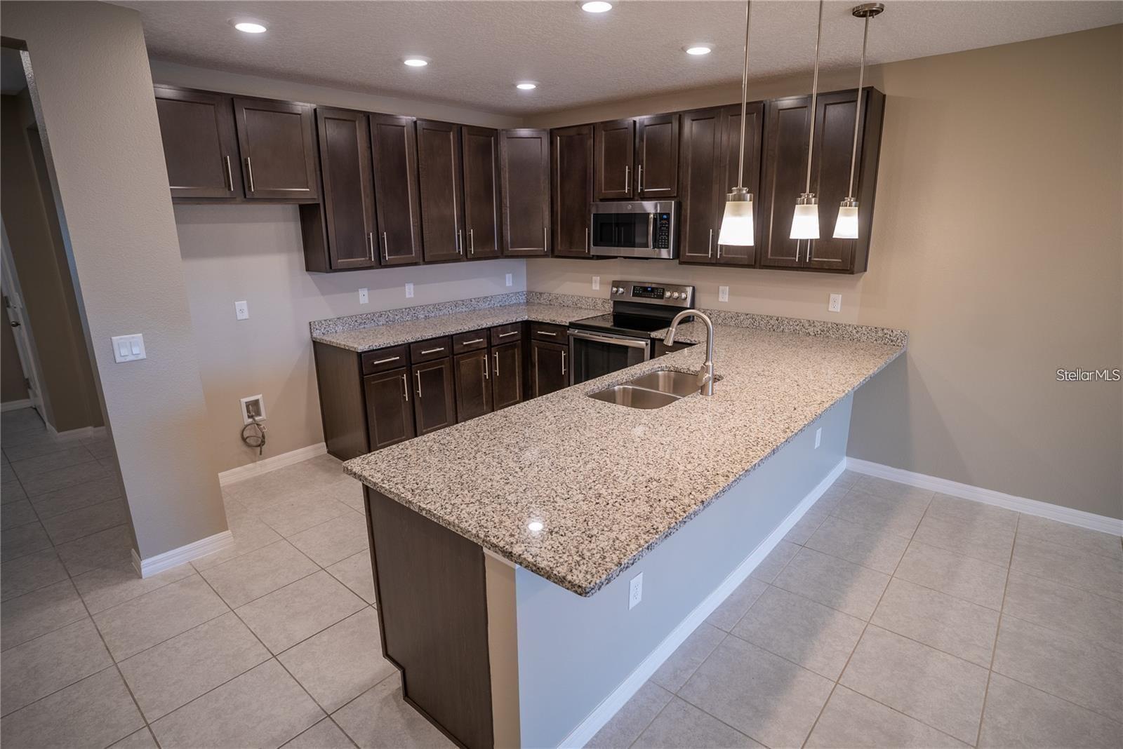 Image 7 of 30 For 131 Primrose Drive