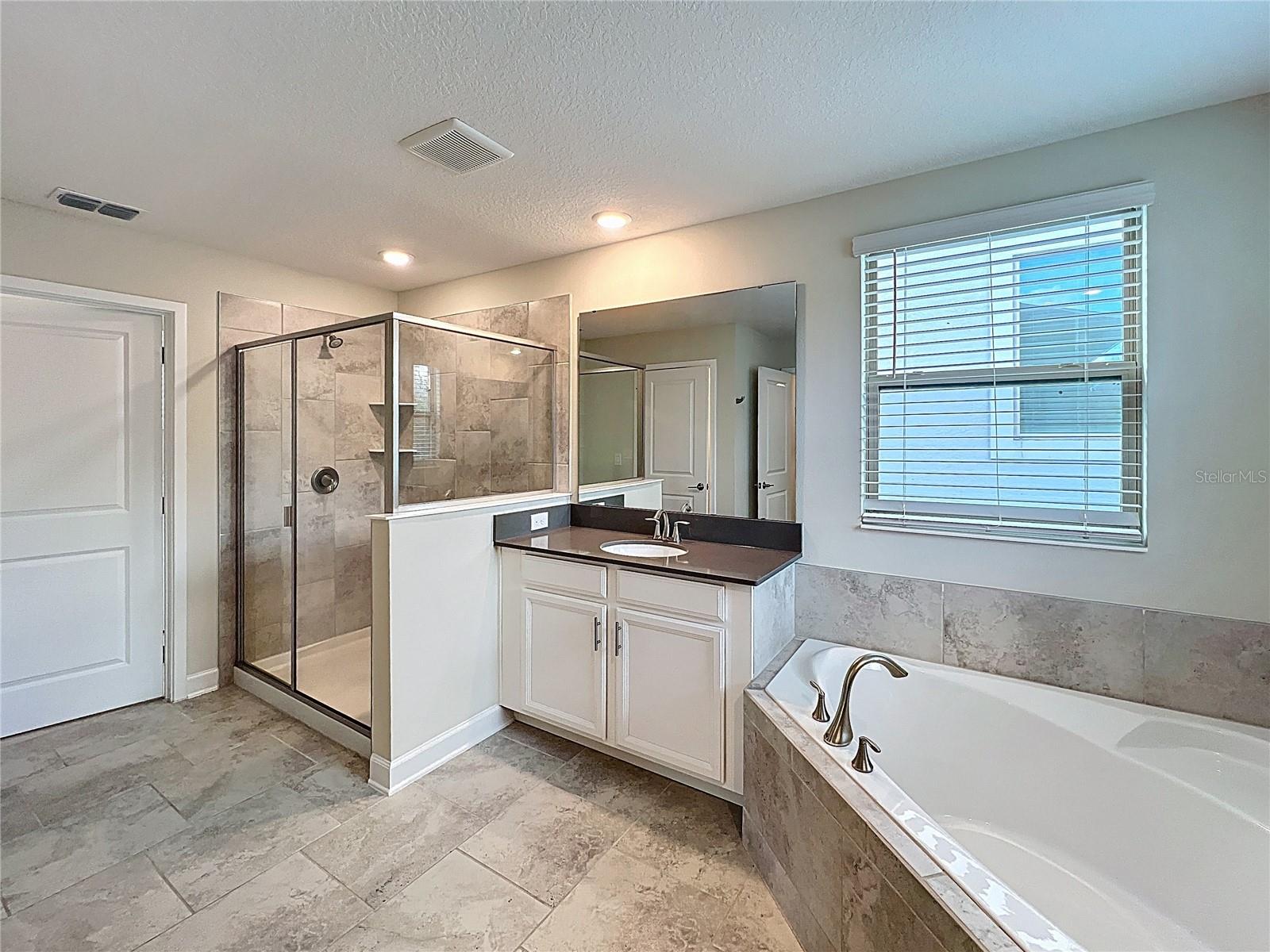 Image 28 of 54 For 1503 Graceful Doe Loop