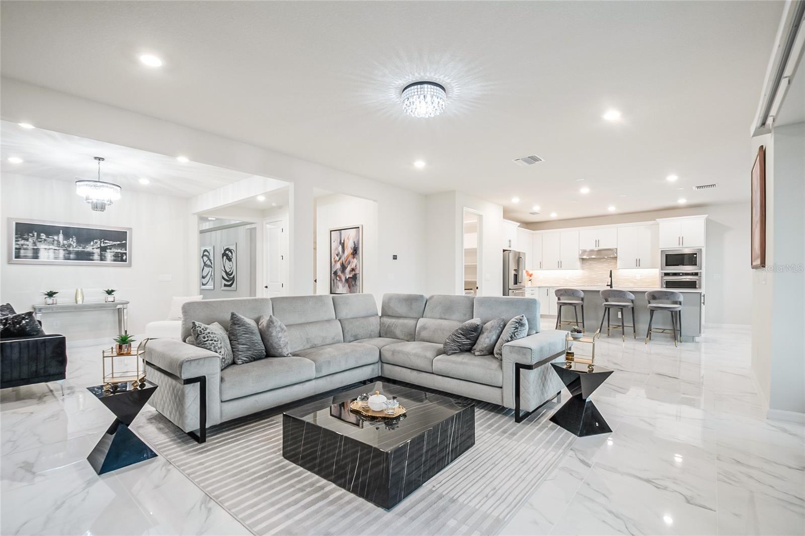 Image 13 of 53 For 6920 Rosy Sky Avenue