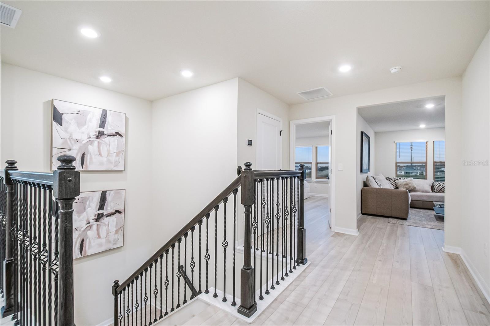 Image 28 of 53 For 6920 Rosy Sky Avenue