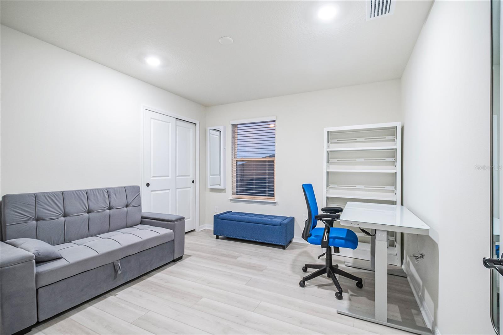 Image 36 of 53 For 6920 Rosy Sky Avenue