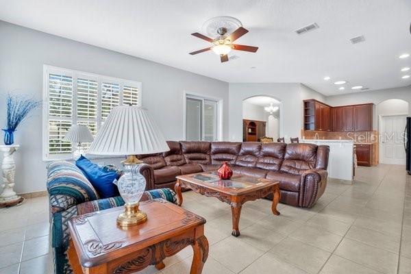 Image 16 of 44 For 3617 Holden Drive