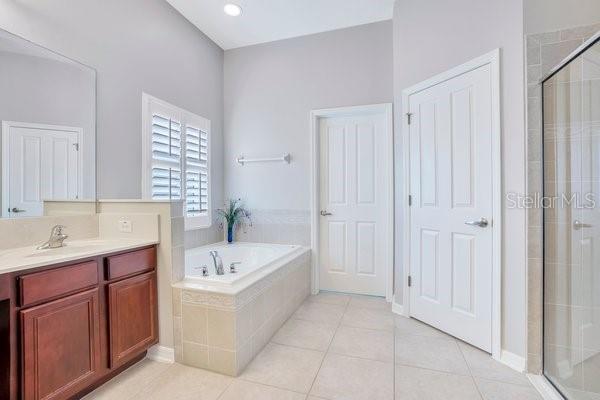 Image 21 of 44 For 3617 Holden Drive