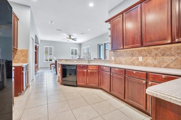 Image 9 of 44 For 3617 Holden Drive