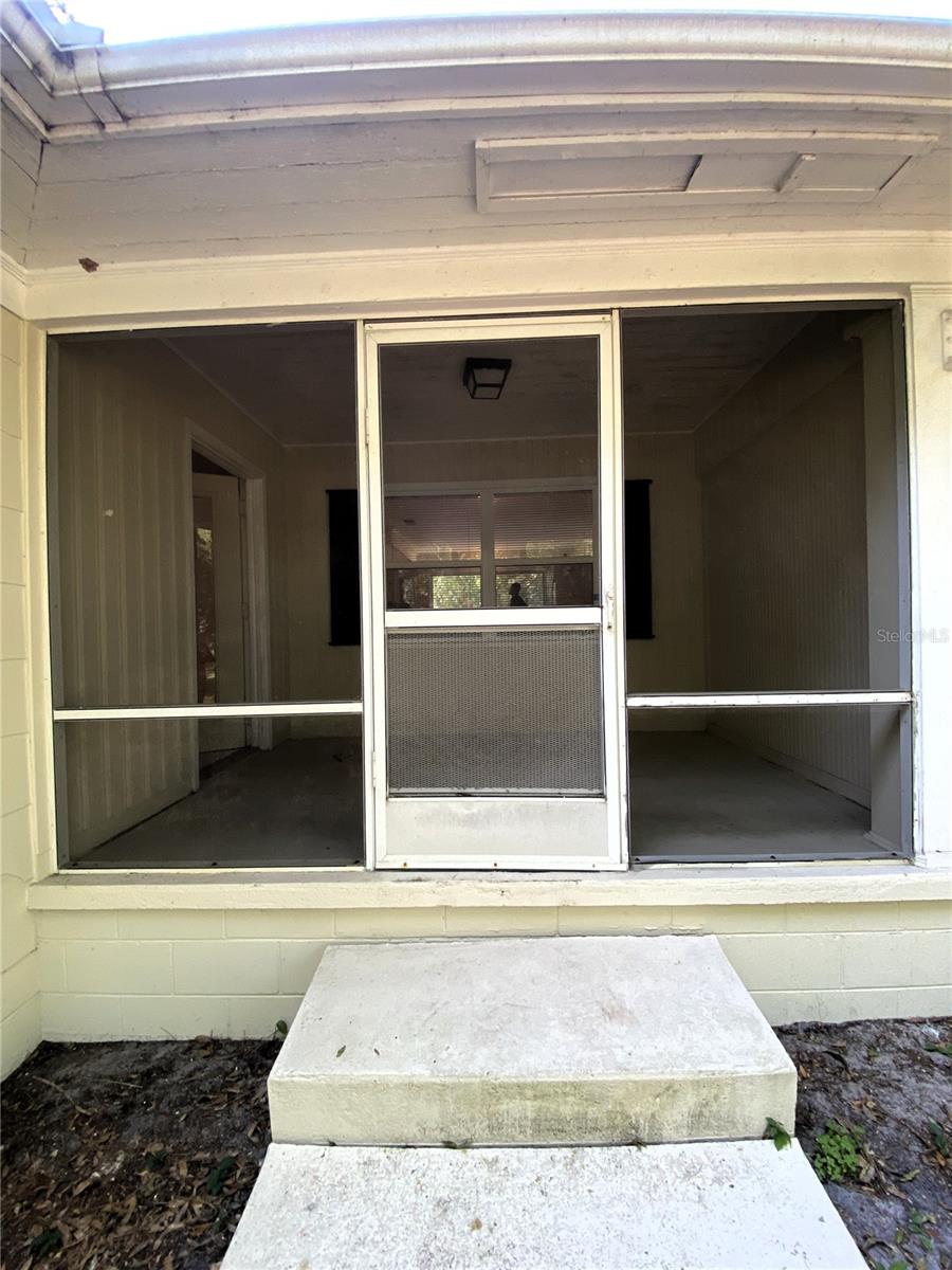 Image 12 of 27 For 5500 Lake Lizzie