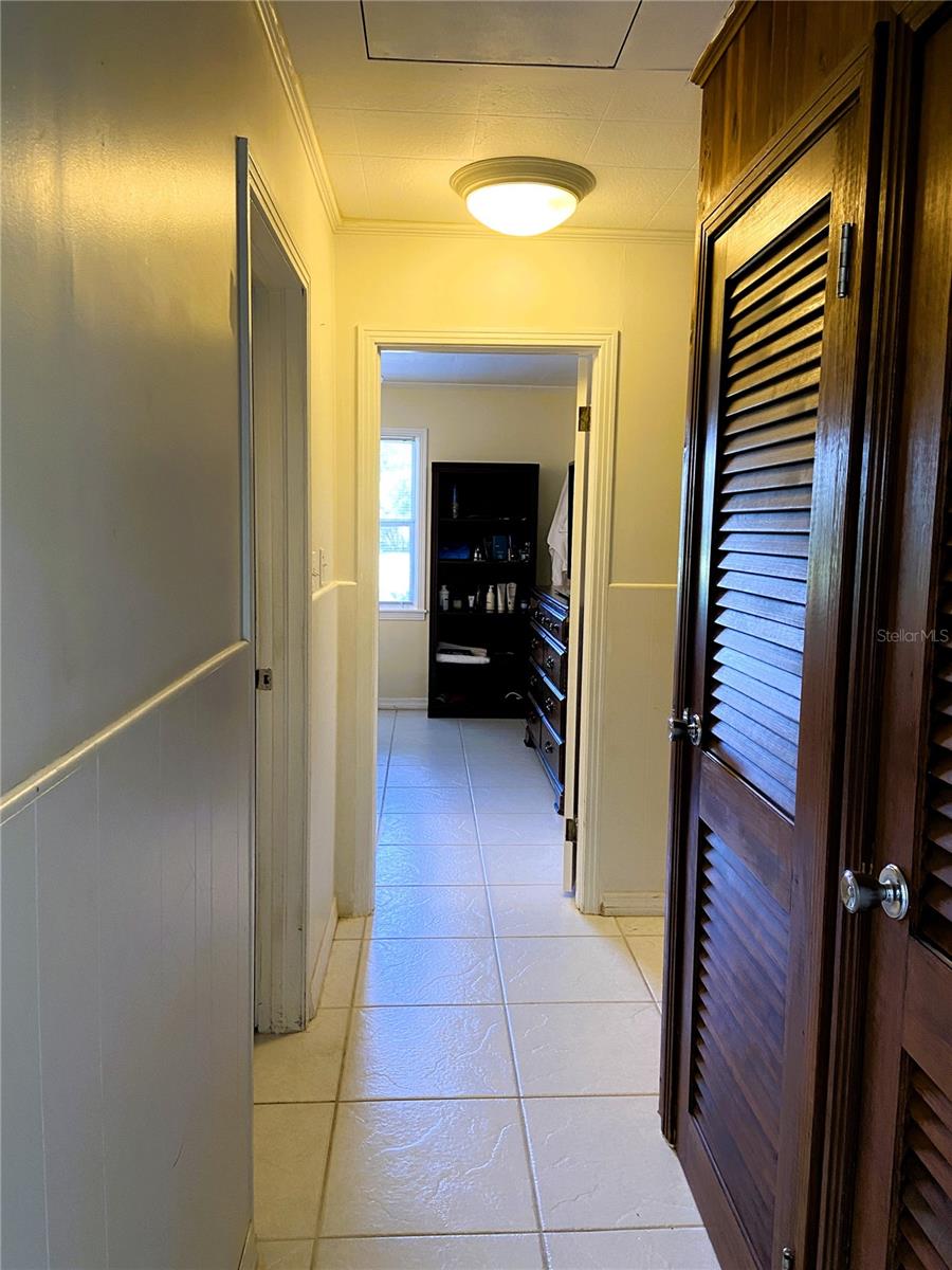 Image 25 of 27 For 5500 Lake Lizzie