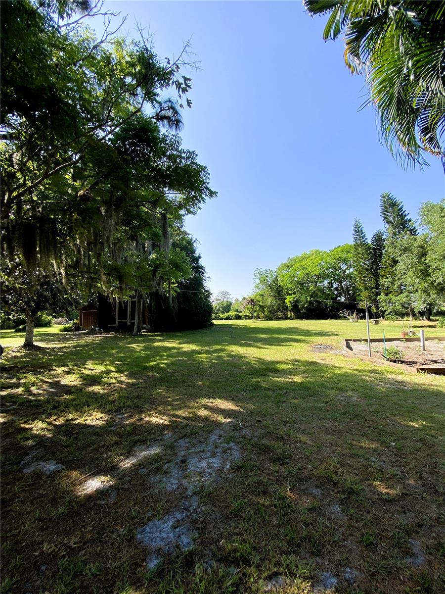 Image 7 of 27 For 5500 Lake Lizzie