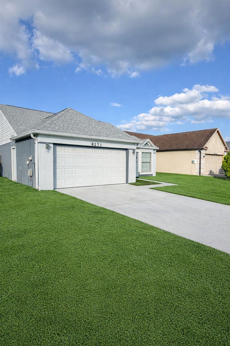 Image 2 of 13 For 8273 Cascade Oaks Drive