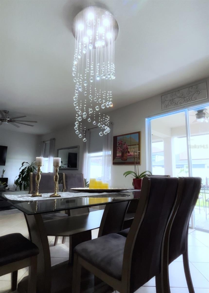 Image 13 of 50 For 8118 Platts Avenue