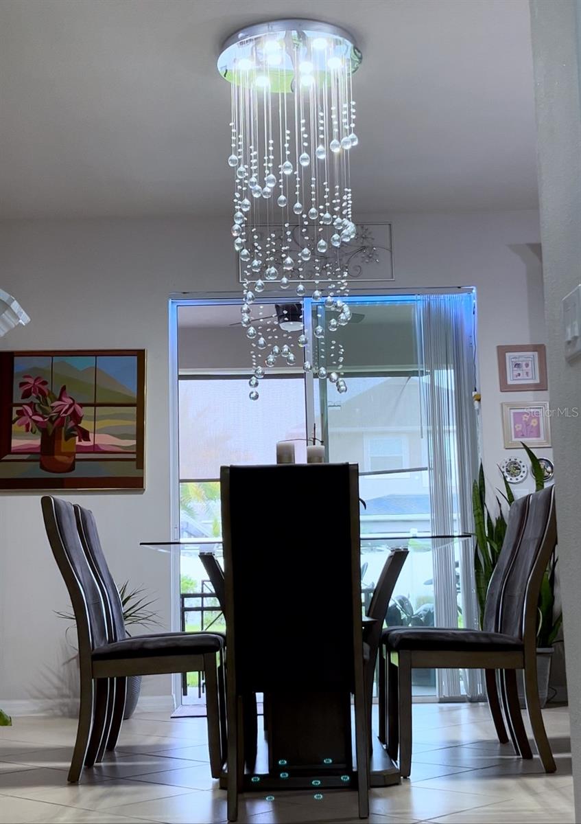 Image 19 of 50 For 8118 Platts Avenue