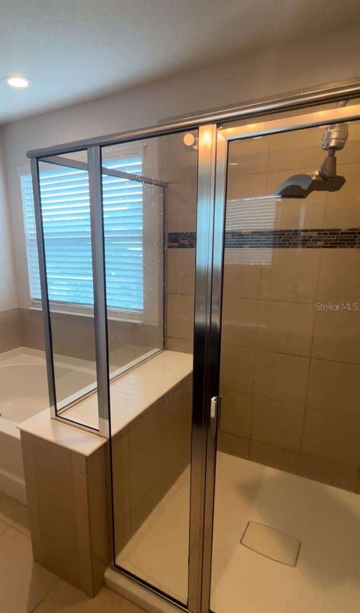 Image 30 of 50 For 8118 Platts Avenue