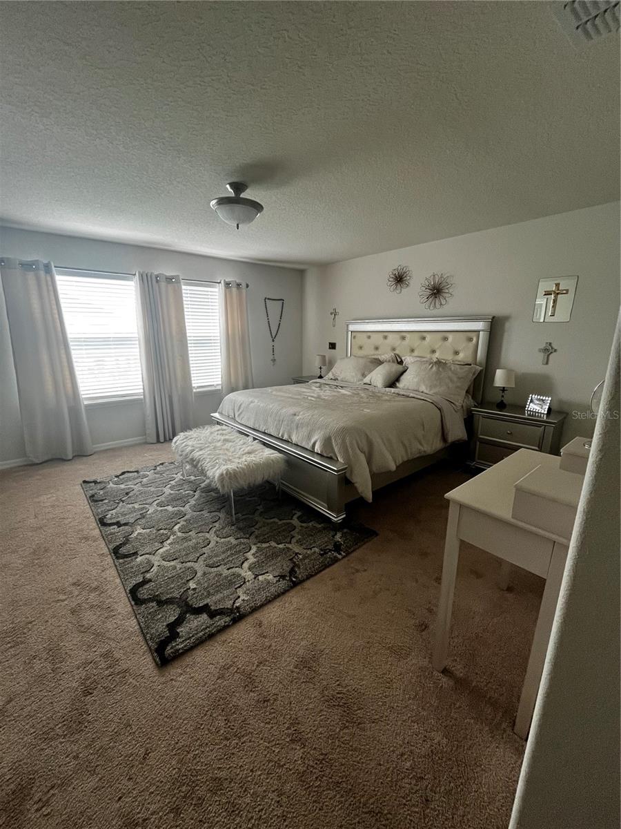 Image 39 of 50 For 8118 Platts Avenue