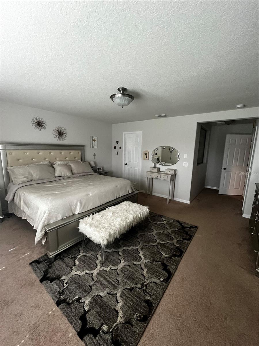 Image 40 of 50 For 8118 Platts Avenue