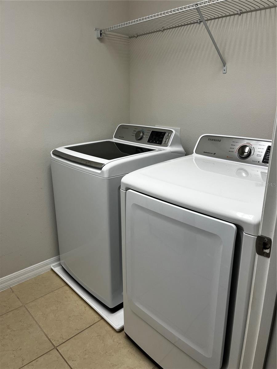 Image 43 of 50 For 8118 Platts Avenue