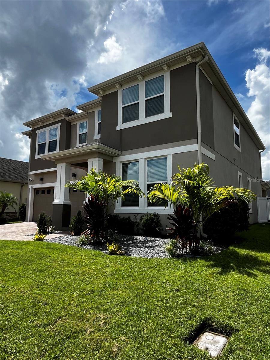 Image 7 of 50 For 8118 Platts Avenue