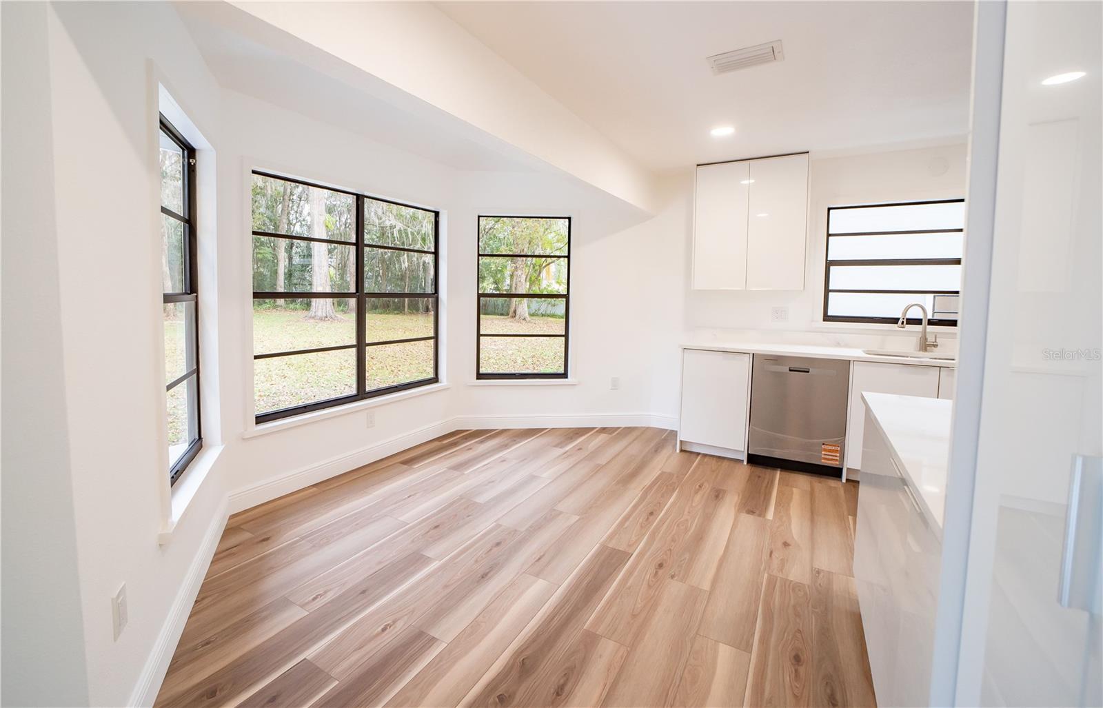 Image 13 of 43 For 3400 45th Street